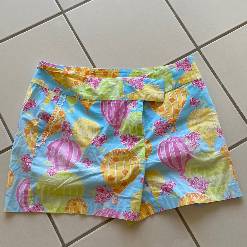 Ladies golf Lilly Pulitzer pastel colors cotton shorts size 8